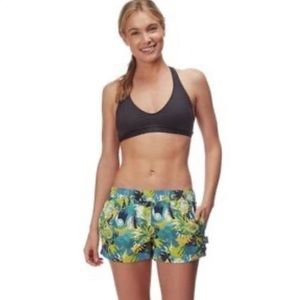 NWT Patagonia Women’s Barely Baggie Shorts Large